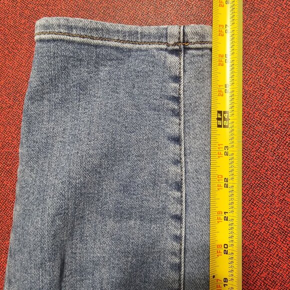 Judy Blue Women's 30 Relaxed Fit Distressed Stretch Mid Rise Tapered Blue Jeans - Picture 11 of 11